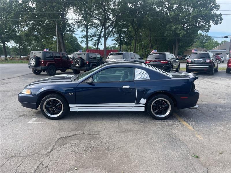 Ford Mustang Bullitt GT 2001
