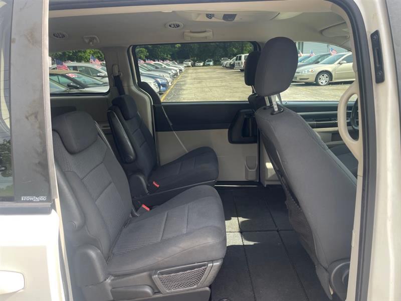 Dodge Grand Caravan SE 2010