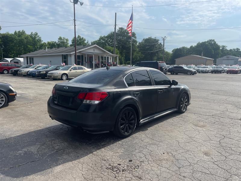 Subaru Legacy 3.6R Limited 2011