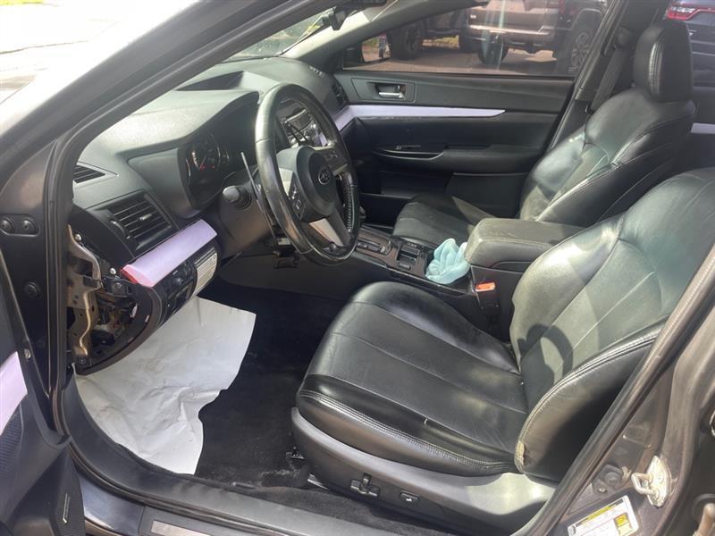 Subaru Legacy 3.6R Limited 2011