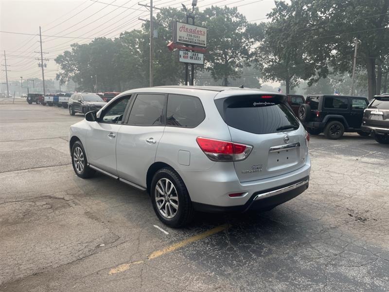 Nissan Pathfinder S 4WD 2013