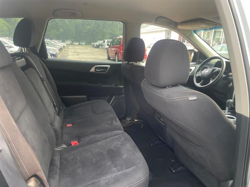 Nissan Pathfinder S 4WD 2013