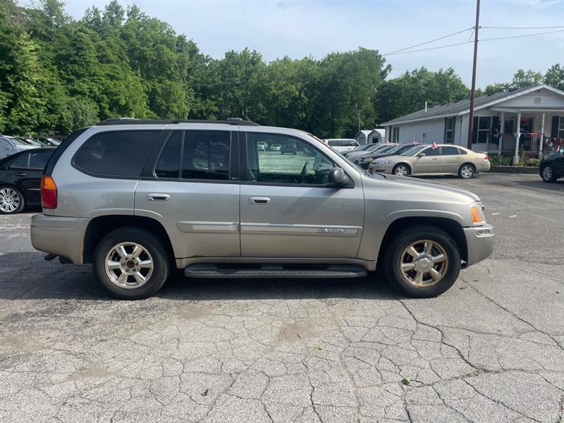 GMC Envoy SLE 4WD 2002