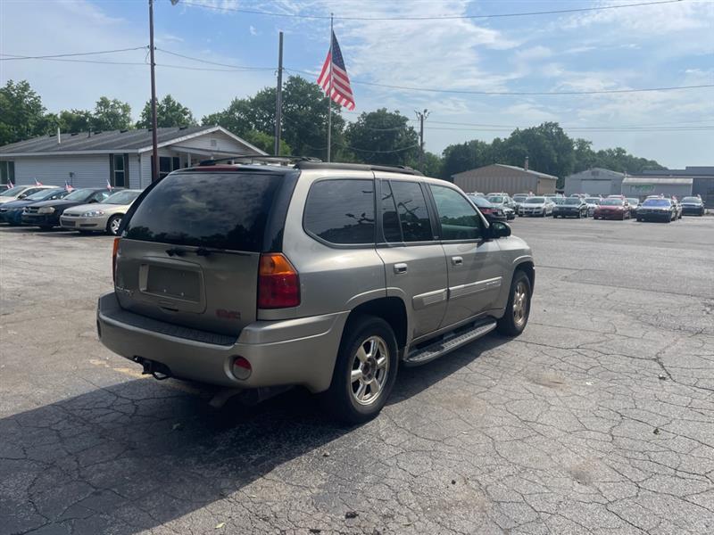 GMC Envoy SLE 4WD 2002