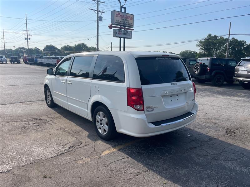 Dodge Grand Caravan SE 2012