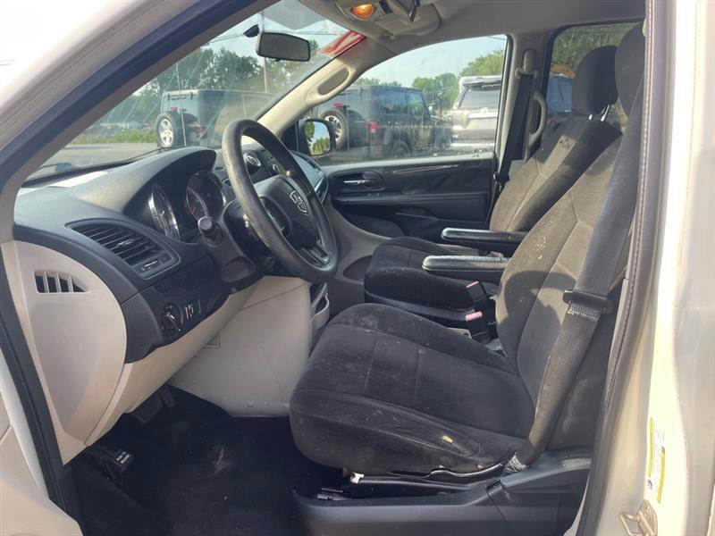 Dodge Grand Caravan SE 2012
