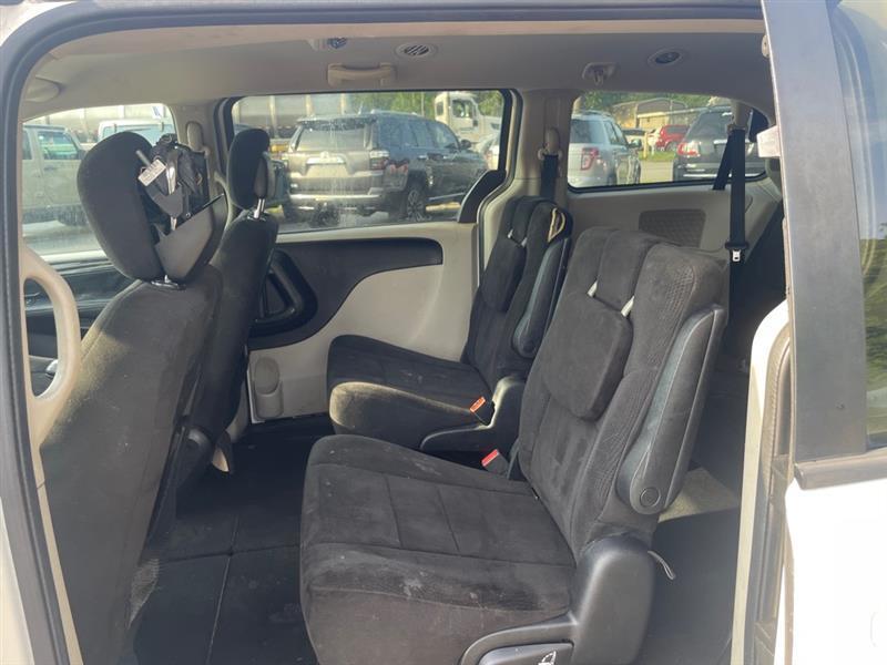 Dodge Grand Caravan SE 2012
