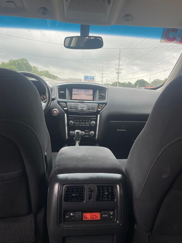 Nissan Pathfinder S 4WD 2015