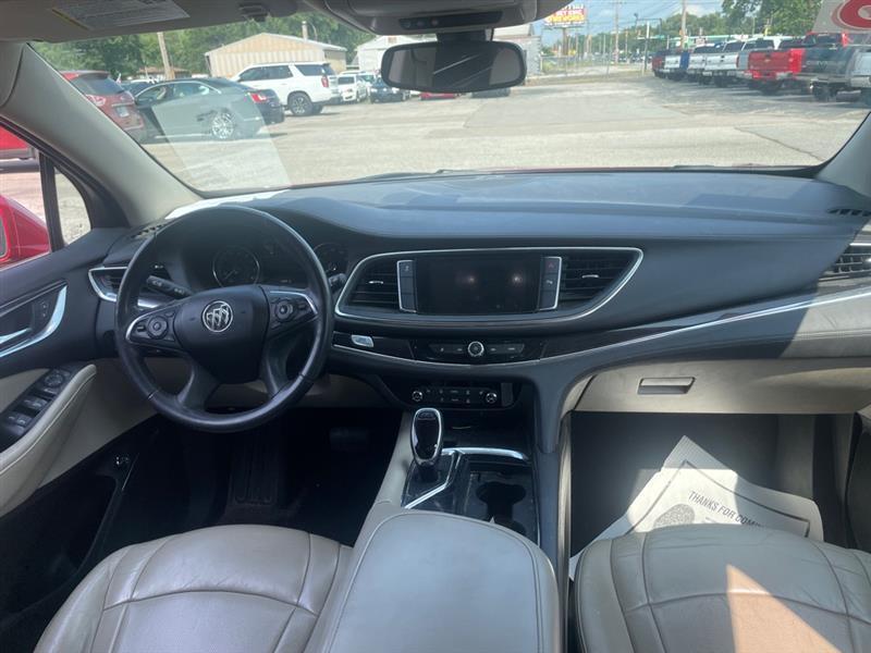 Buick Enclave Essence FWD 2018