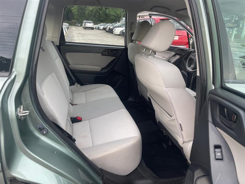 Subaru Forester 2.5i Premium PZEV CVT 2016