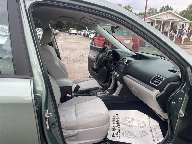 Subaru Forester 2.5i Premium PZEV CVT 2016
