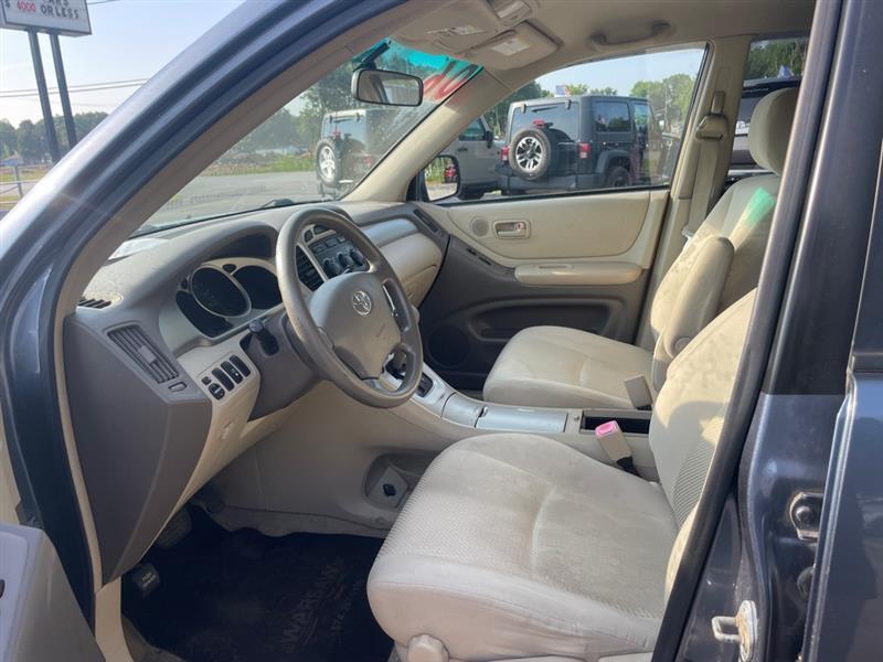Toyota Highlander 2WD with 3rd-Row Seat 2006