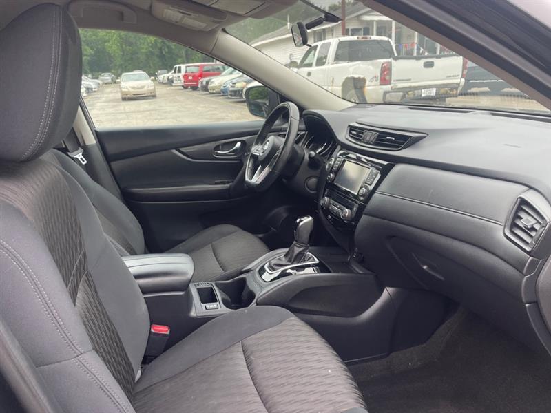 Nissan Rogue SV AWD 2017