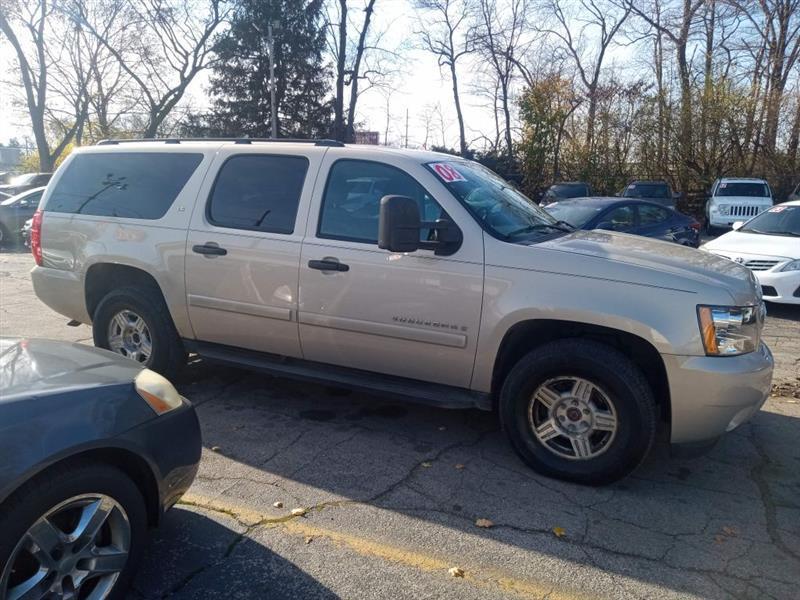 Chevrolet Suburban LS 1500 4WD 2008