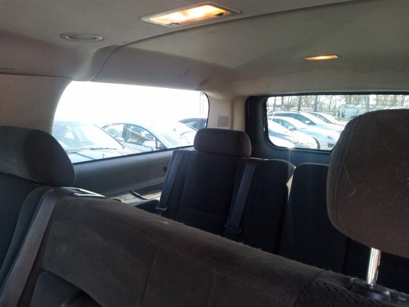 Chevrolet Suburban LS 1500 4WD 2008