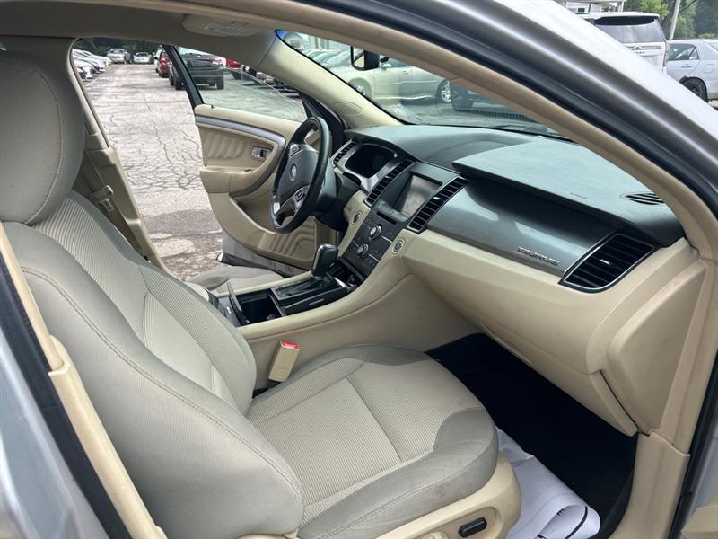 Ford Taurus SEL FWD 2015