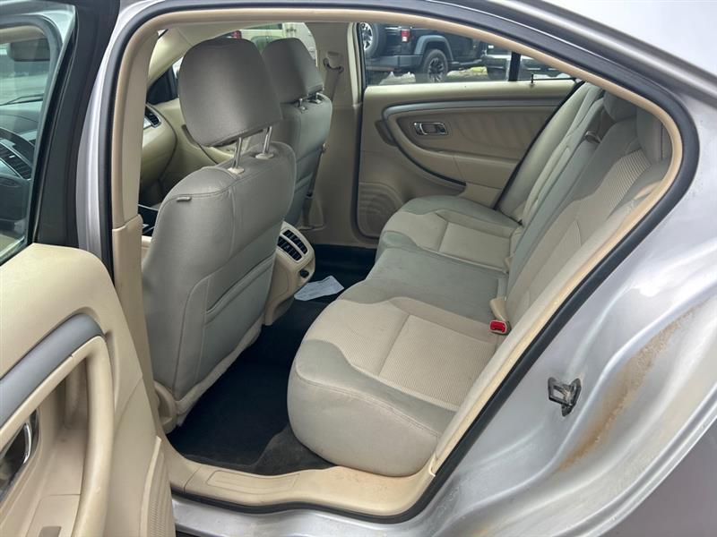 Ford Taurus SEL FWD 2015