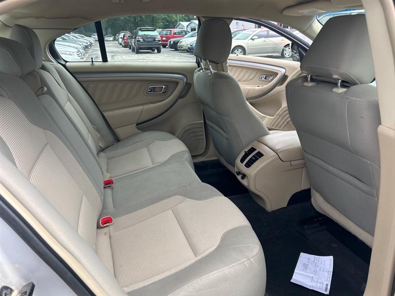 Ford Taurus SEL FWD 2015