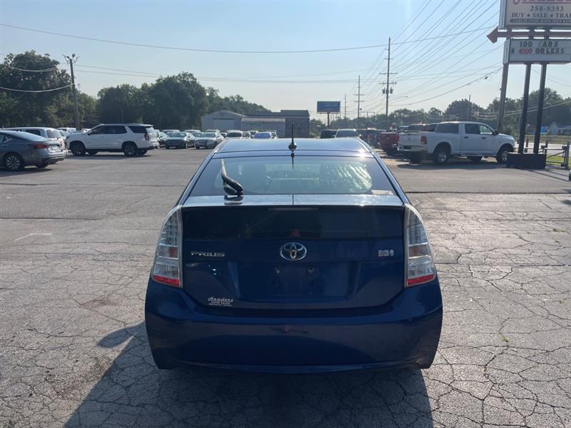 Toyota Prius Prius V 2010