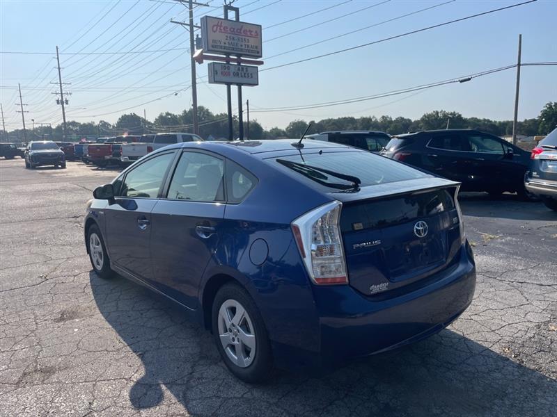 Toyota Prius Prius V 2010