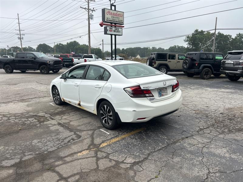 Honda Civic EX Sedan 5-Speed AT 2013