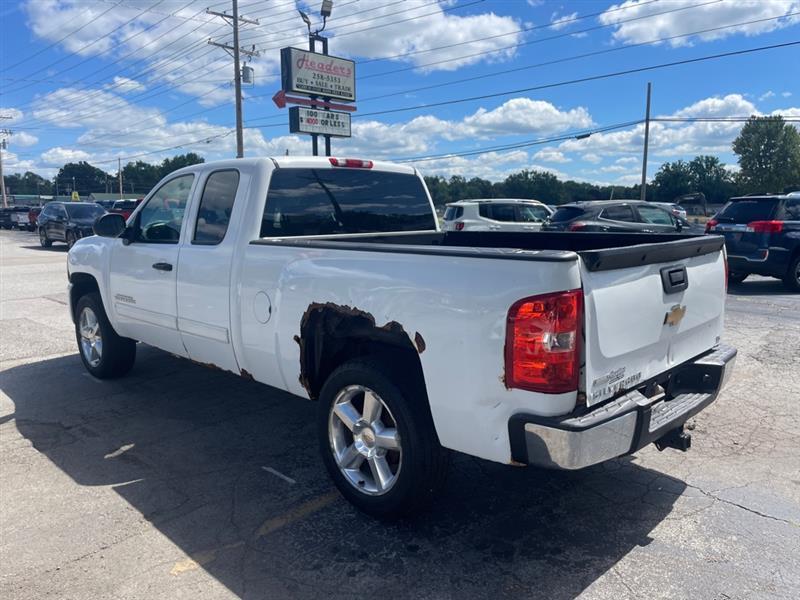Chevrolet Silverado 1500 LS Extended Cab 4WD 2010