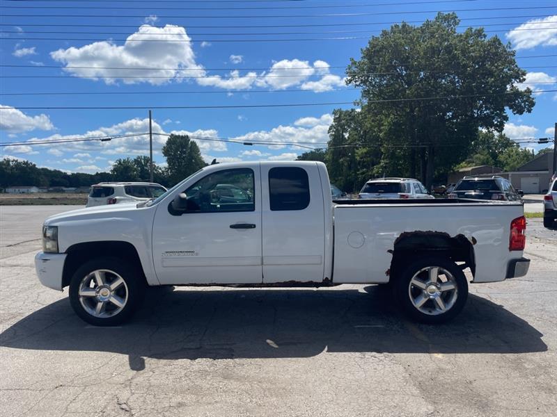 Chevrolet Silverado 1500 LS Extended Cab 4WD 2010