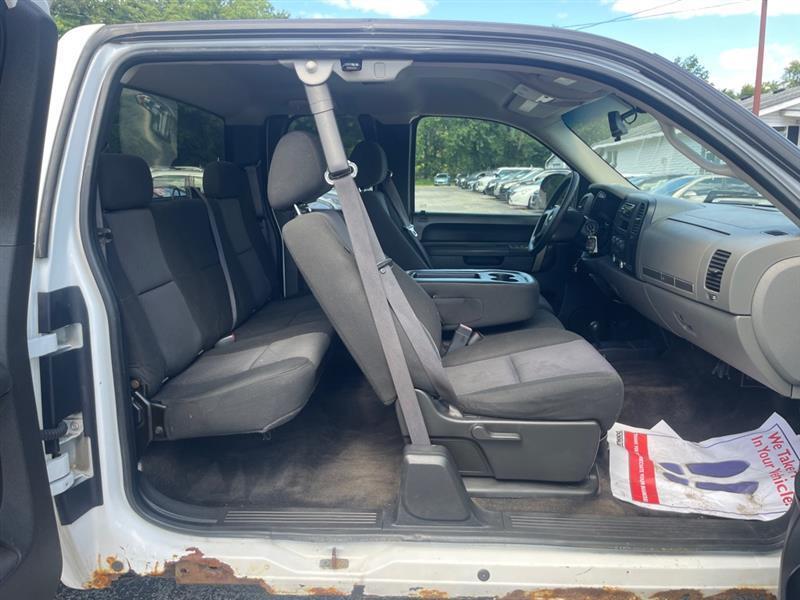 Chevrolet Silverado 1500 LS Extended Cab 4WD 2010