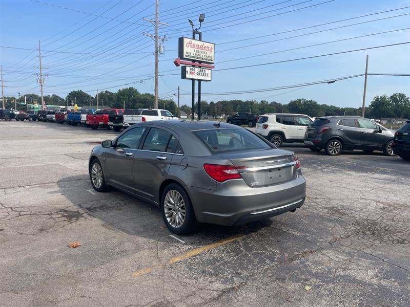 Chrysler 200 Limited 2012