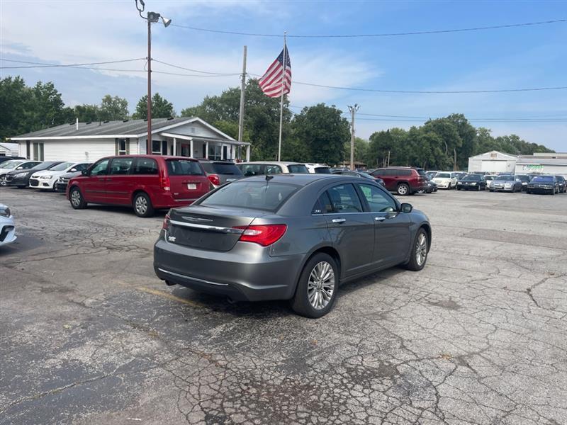 Chrysler 200 Limited 2012