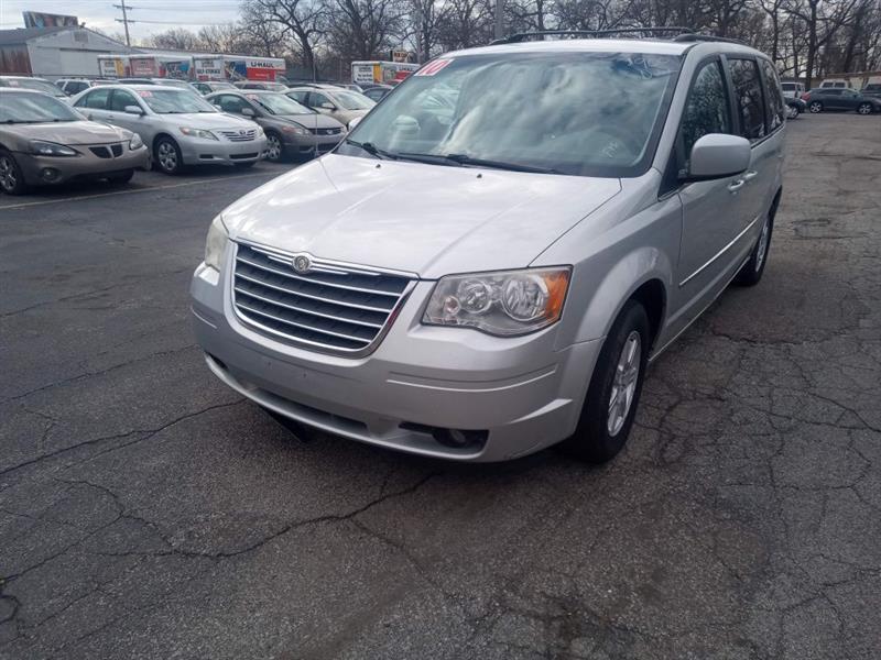 Chrysler Town & Country Touring 2010