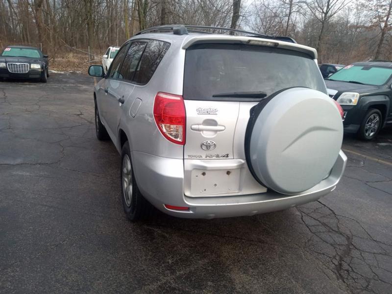 Toyota RAV4 Base I4 2WD 2007