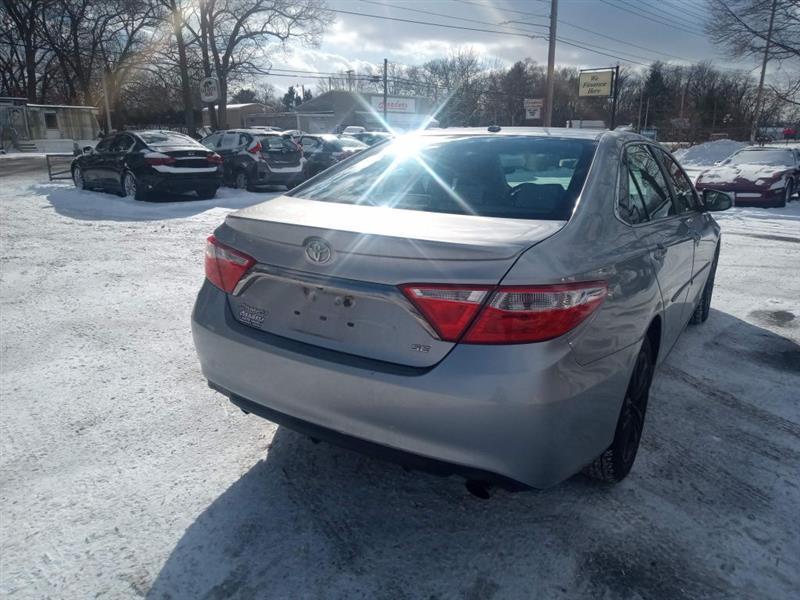 Toyota Camry LE 2015