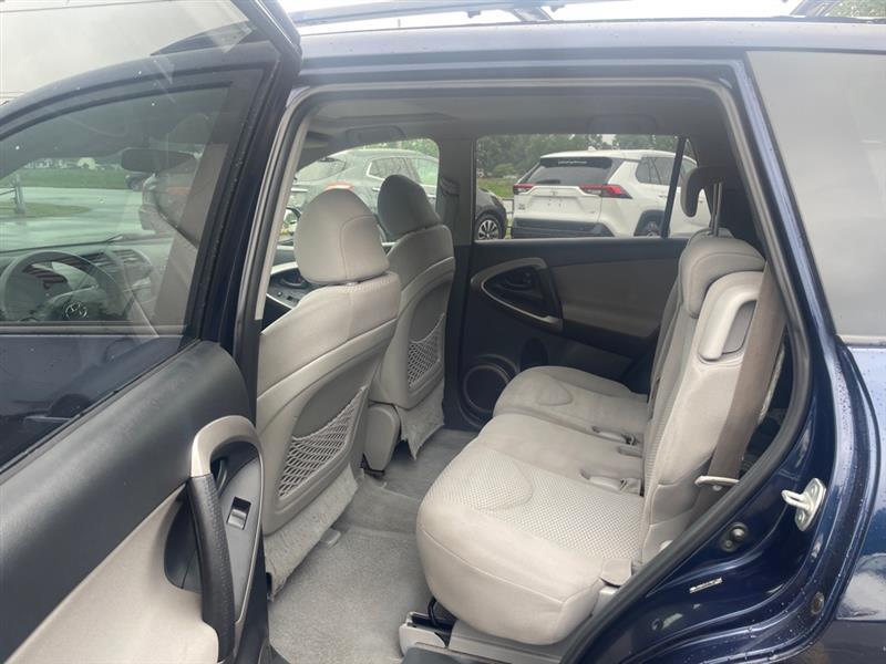 Toyota RAV4 Limited V6 2WD 2007