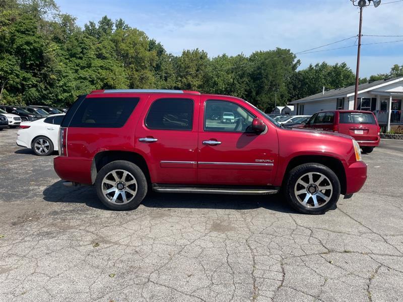 GMC Yukon Denali 4WD 2013