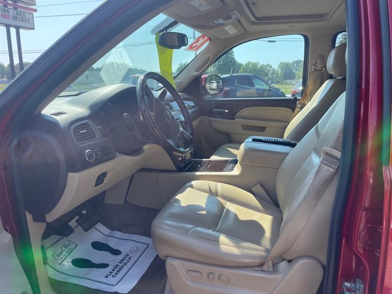 GMC Yukon Denali 4WD 2013