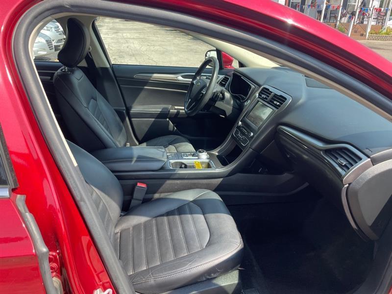Ford Fusion SE 2017