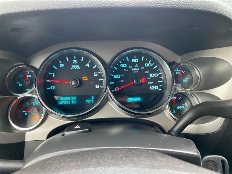 Chevrolet Silverado 1500 LT Crew Cab 4WD 2011