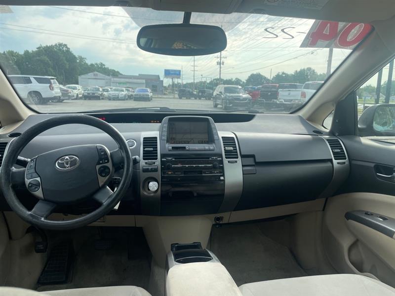 Toyota Prius 4-Door Liftback 2004