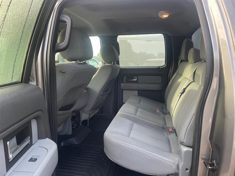 Ford F-150 XL SuperCrew 5.5-ft. Bed 4WD 2014