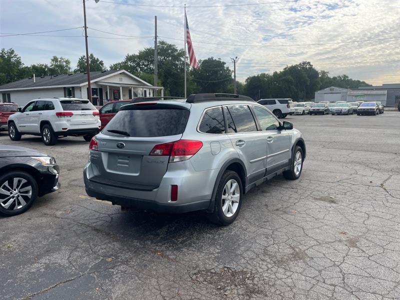 Subaru Outback 2.5i Premium 2013