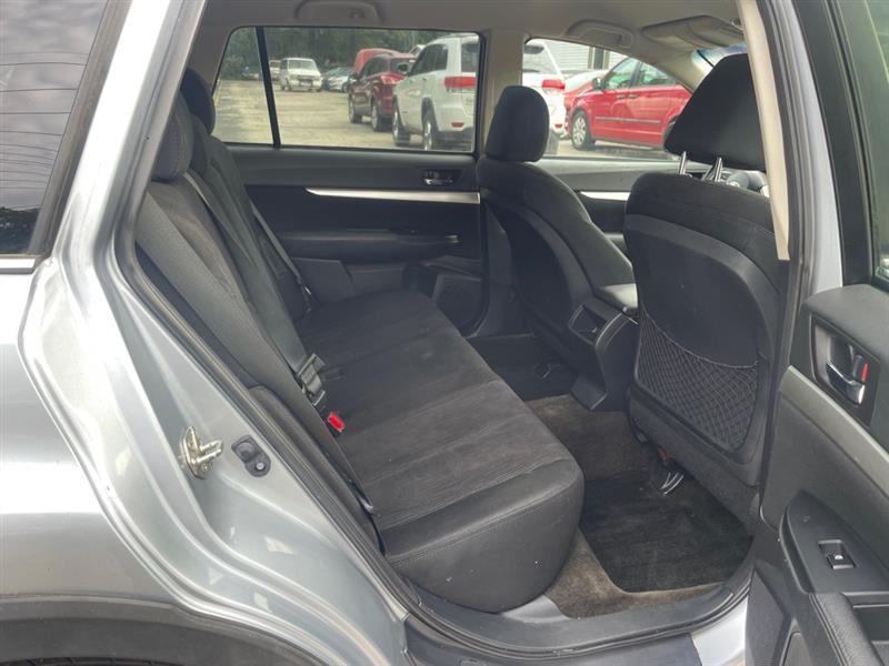 Subaru Outback 2.5i Premium 2013
