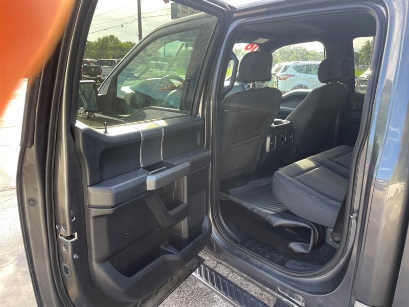 Ford F-150 XL SuperCrew 5.5-ft. Bed 4WD 2016