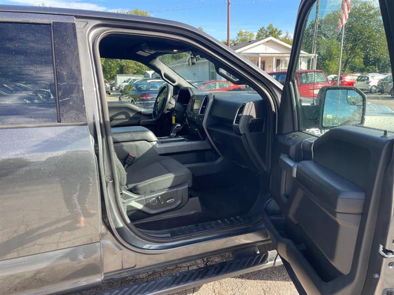 Ford F-150 XL SuperCrew 5.5-ft. Bed 4WD 2016