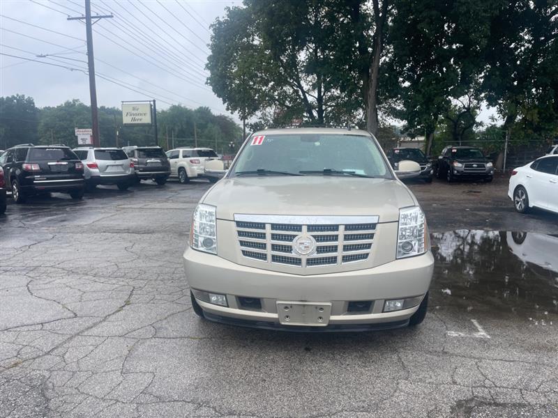 Cadillac Escalade AWD Luxury 2011