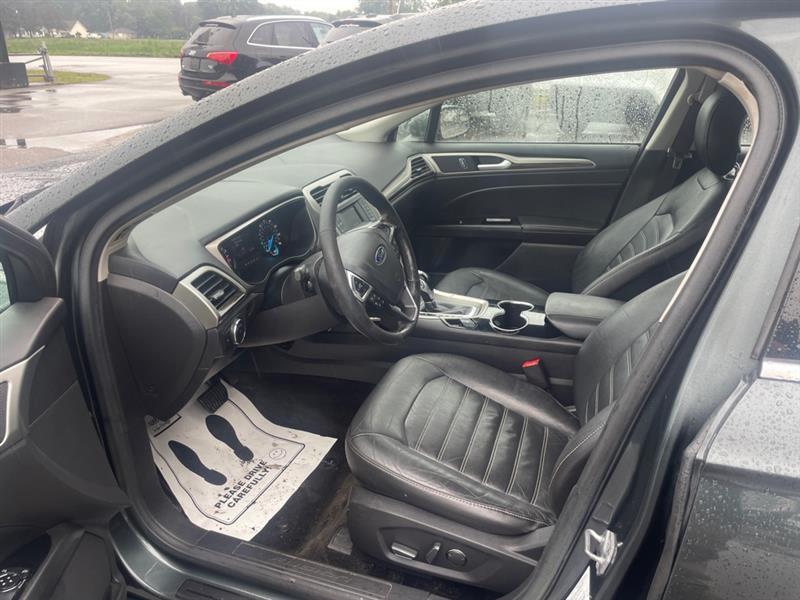 Ford Fusion SE 2015