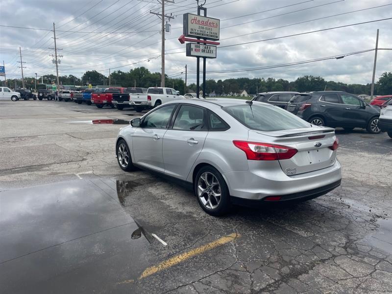 Ford Focus SE Sedan 2014