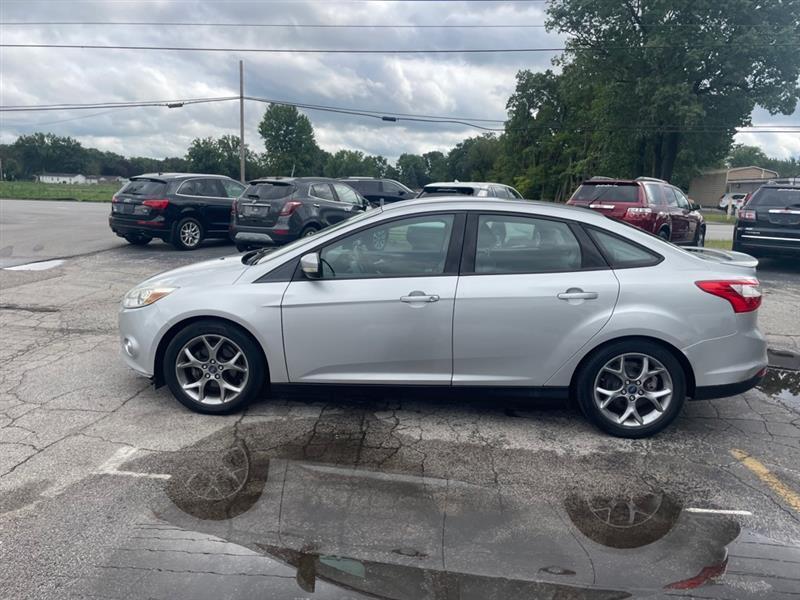 Ford Focus SE Sedan 2014