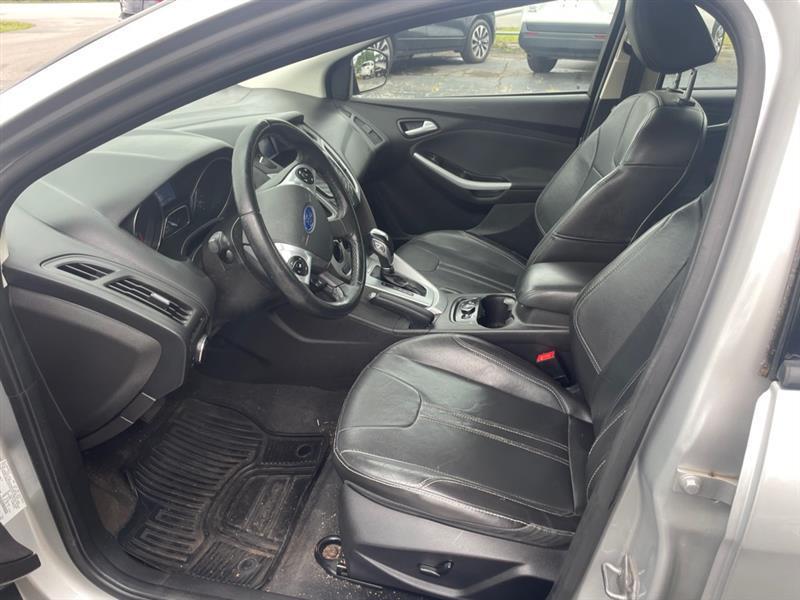 Ford Focus SE Sedan 2014
