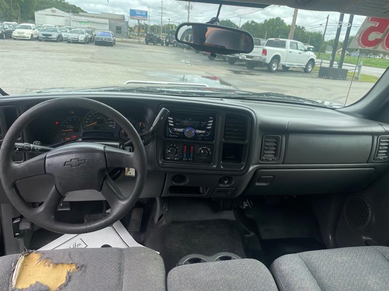 Chevrolet Silverado 1500 LS Ext. Cab Short Bed 2WD 2005